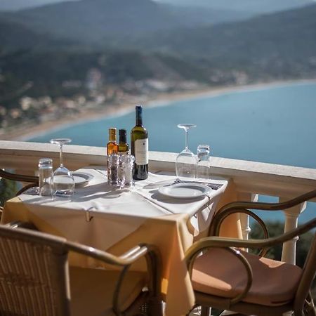 Porto Timoni Bed & Breakfast Afionas Ngoại thất bức ảnh